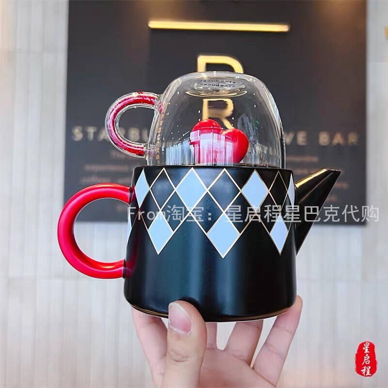 Starbucks China 225+505ml Valentine‘s Day chess series white&black chess board heart ceramic pot with glass cup set